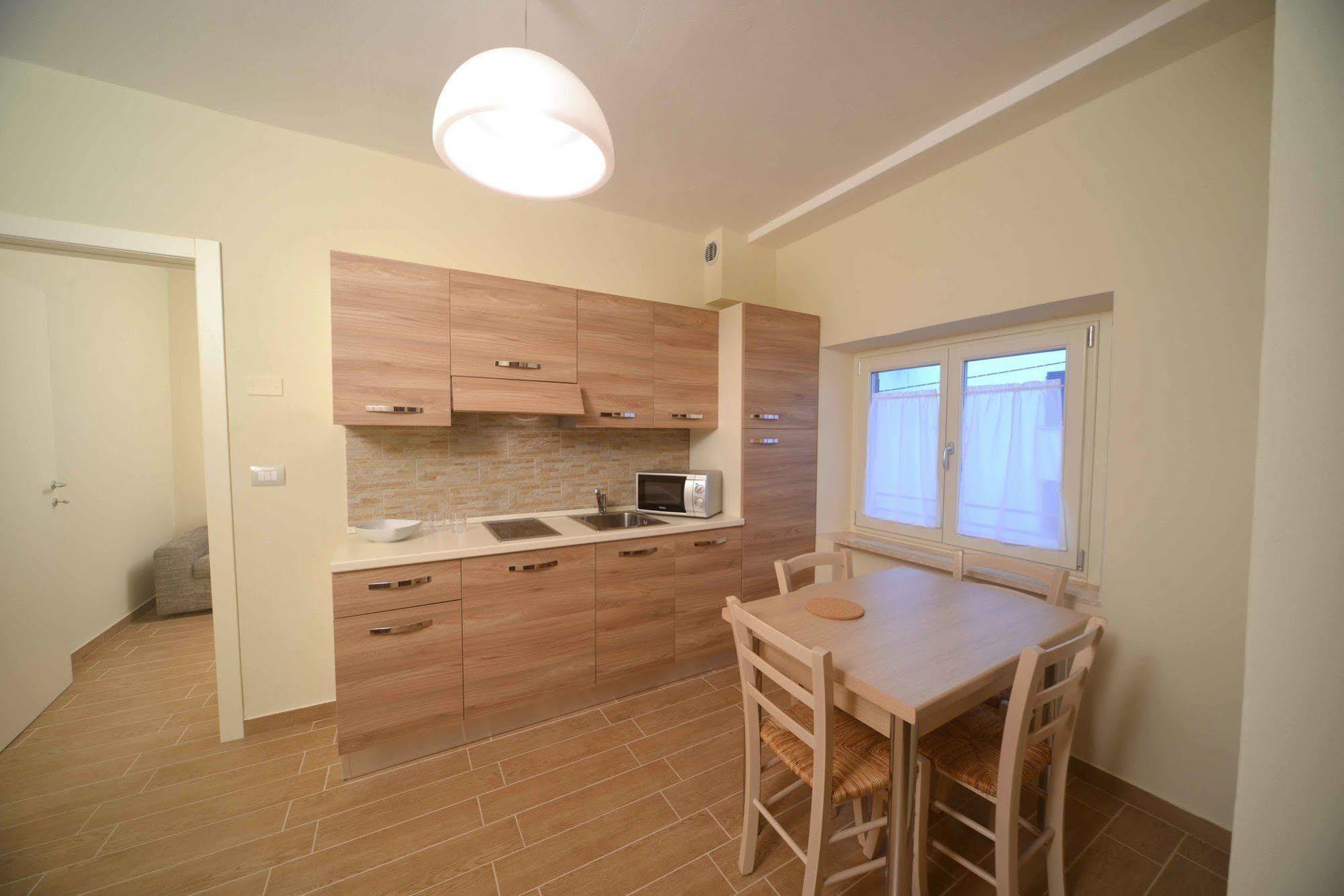 Zephiro Rta Aparthotel Montecatini Terme Bagian luar foto