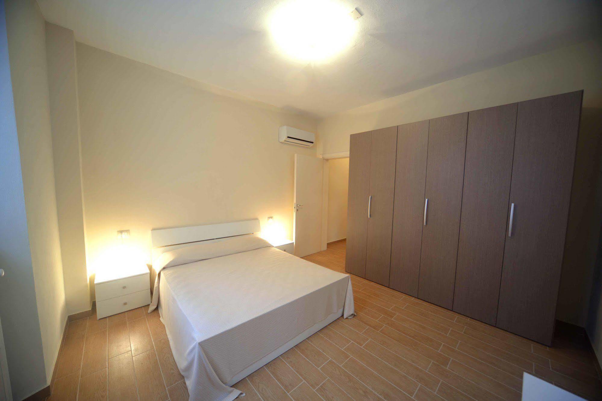 Zephiro Rta Aparthotel Montecatini Terme Bagian luar foto