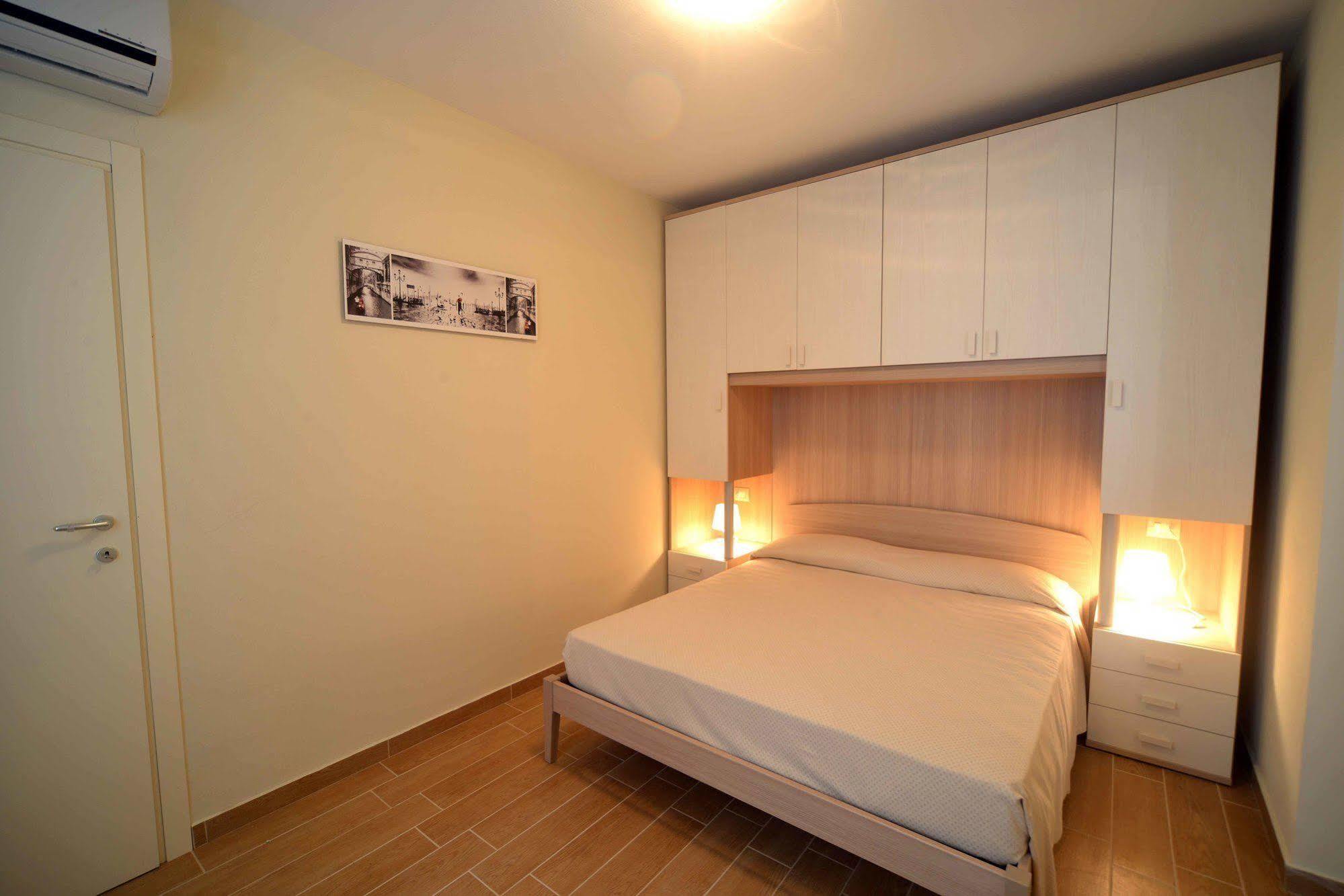 Zephiro Rta Aparthotel Montecatini Terme Bagian luar foto