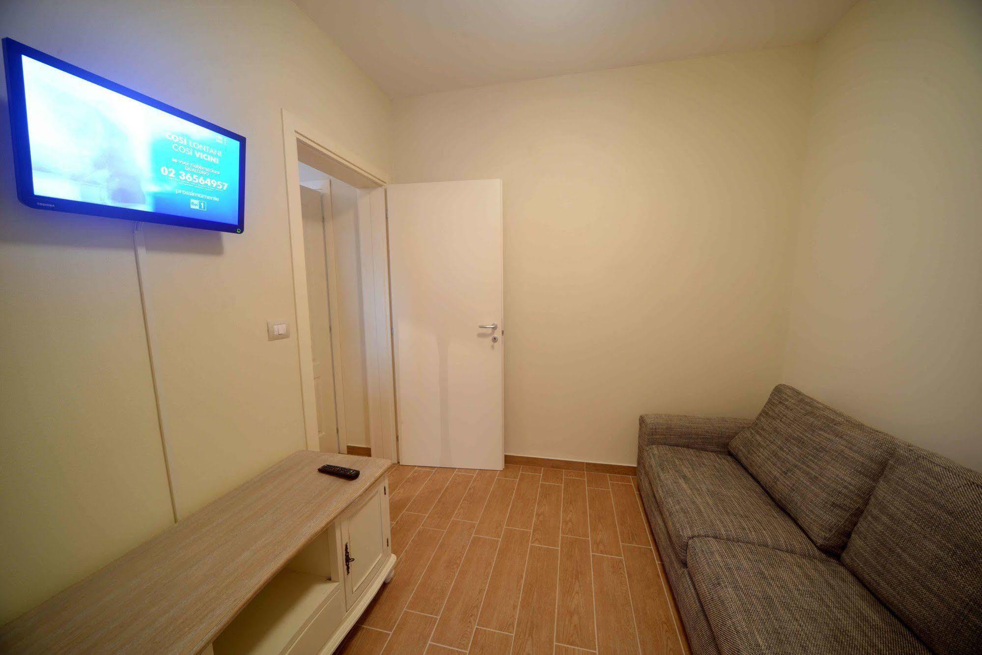 Zephiro Rta Aparthotel Montecatini Terme Bagian luar foto